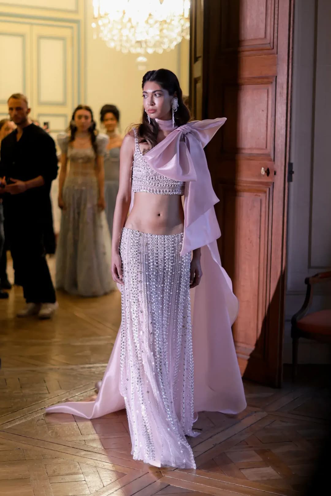 Nour Muhtaseb Paris Debut: \"The Tapestry of Time\" at Maison de l'Amérique Latine