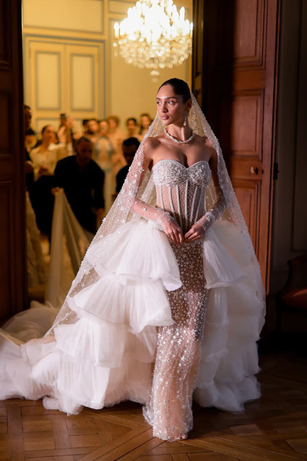 Nour Muhtaseb Paris Debut: \"The Tapestry of Time\" at Maison de l'Amérique Latine