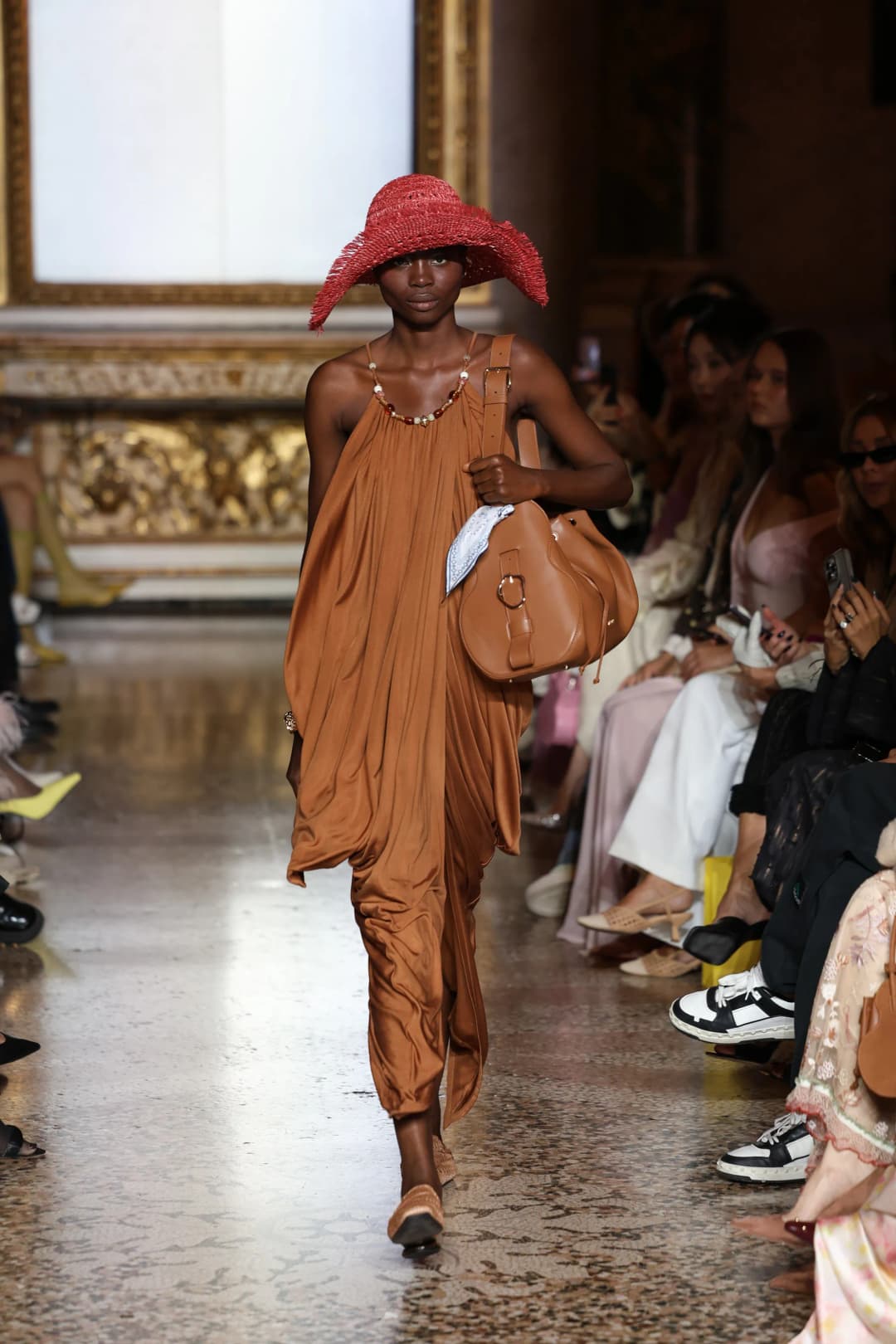 SARAWONG SS26: \"NOWHERE\" – The Diamond Sutra on the Runway