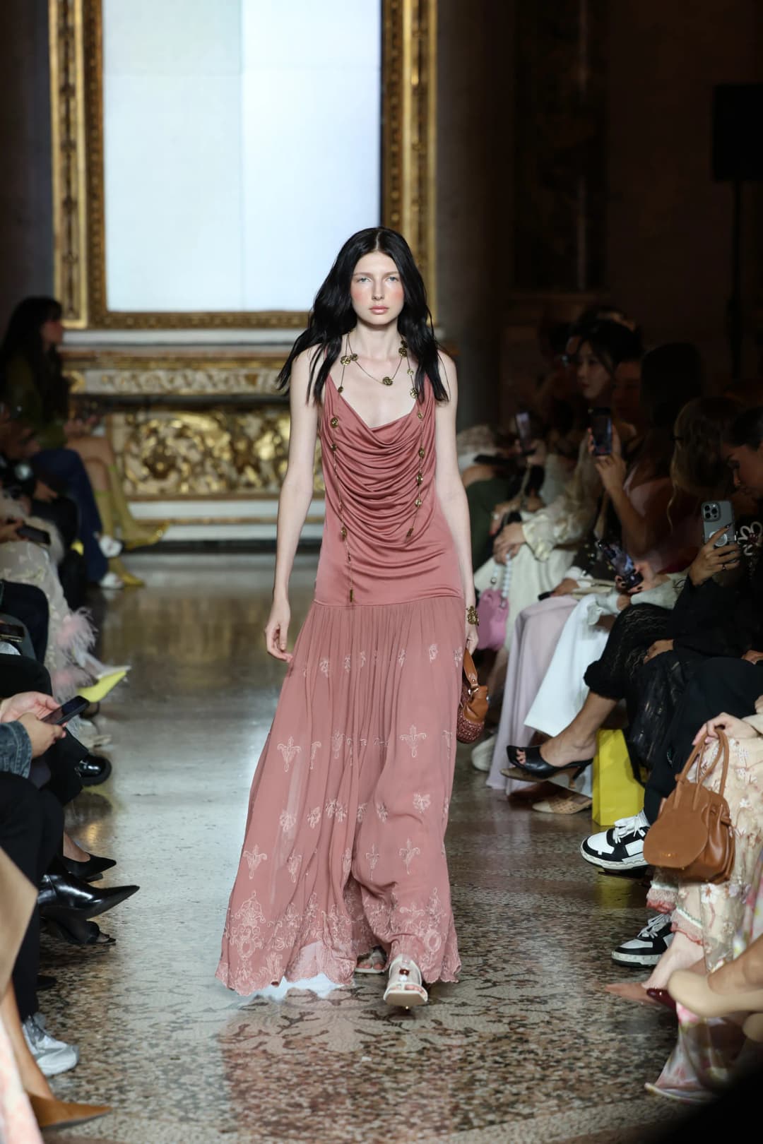 SARAWONG SS26: \"NOWHERE\" – The Diamond Sutra on the Runway