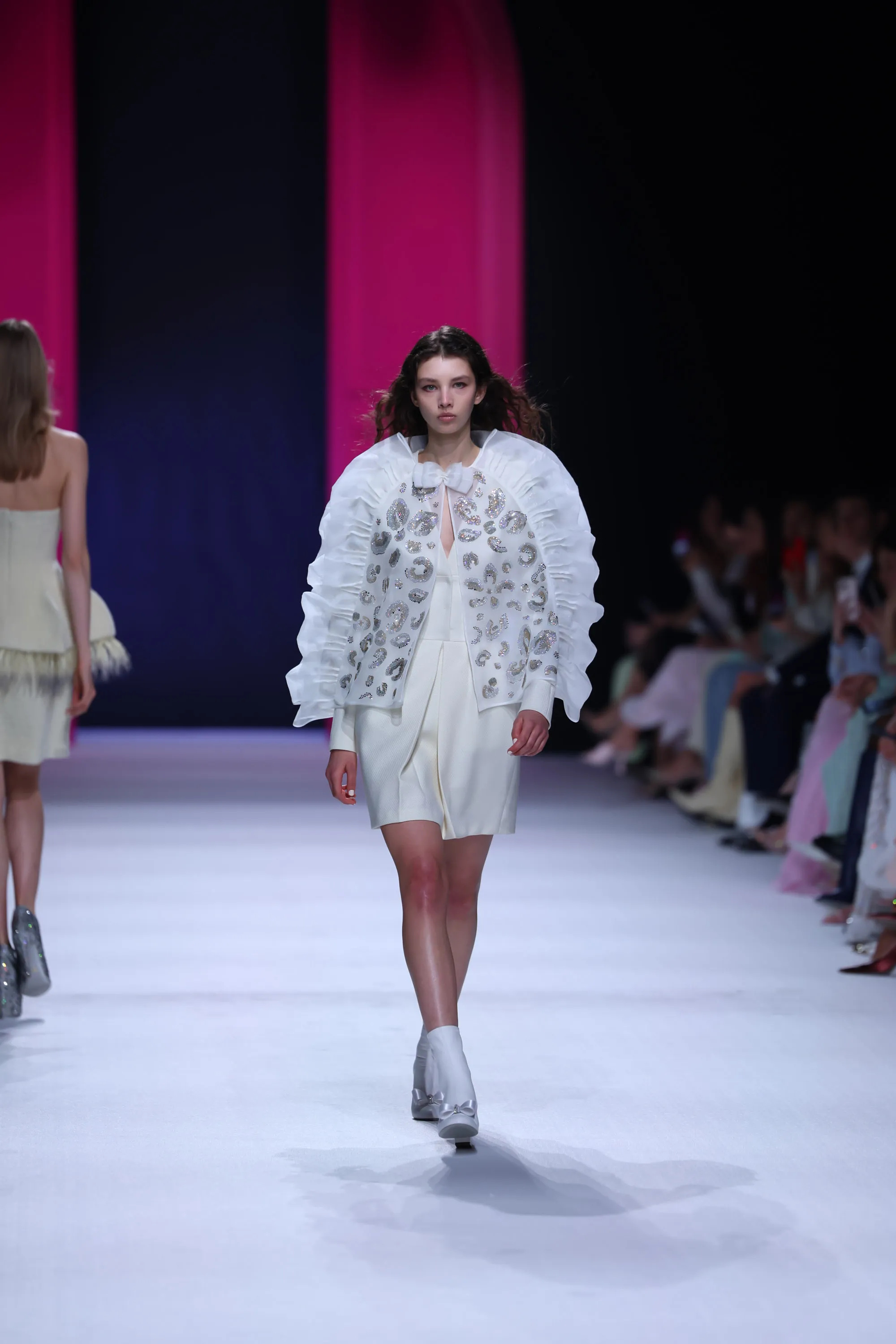 Genny FW26: elegance, structure, and identity at Milan Fashion Week