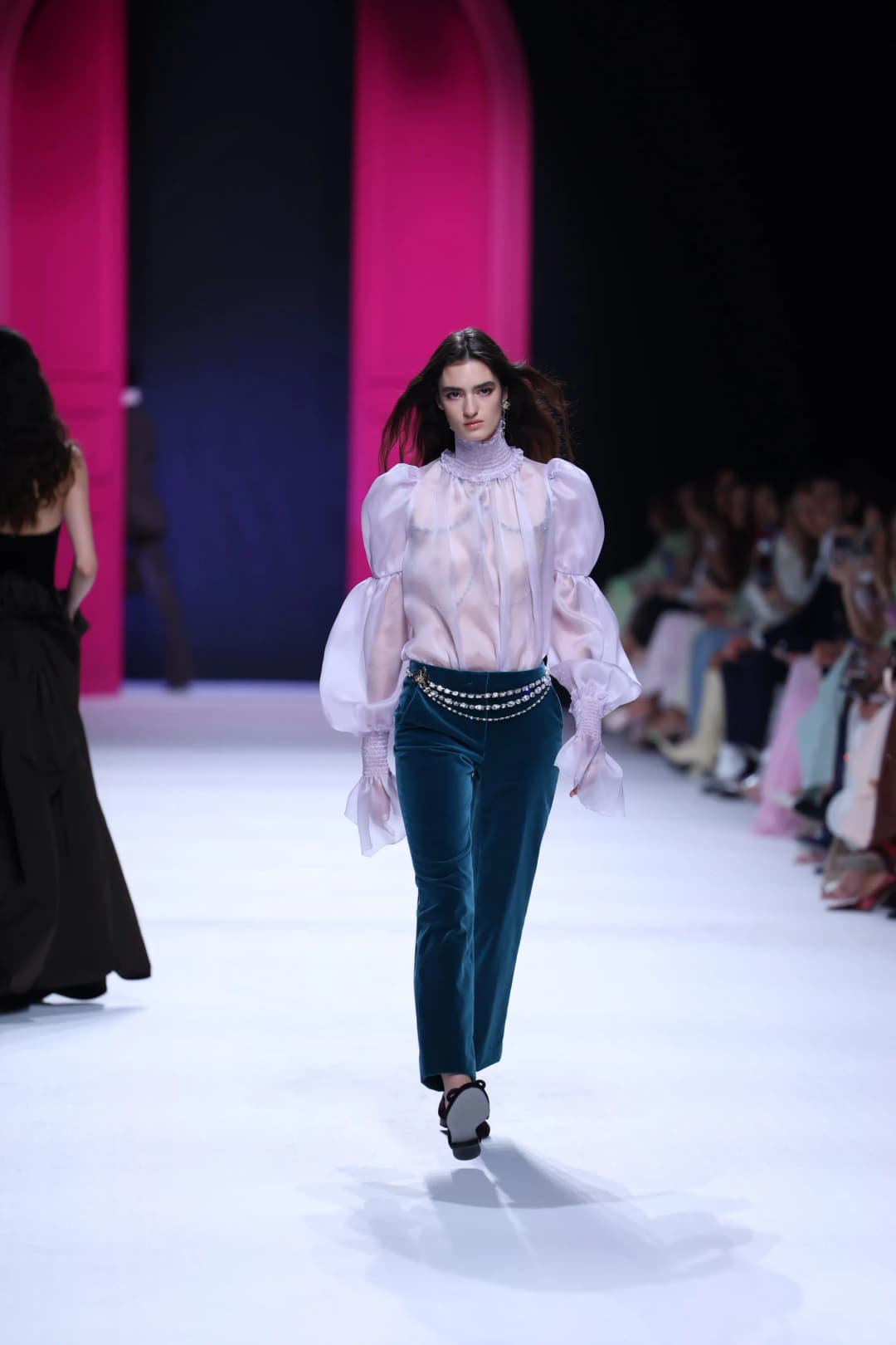 Genny FW26: elegance, structure, and identity at Milan Fashion Week
