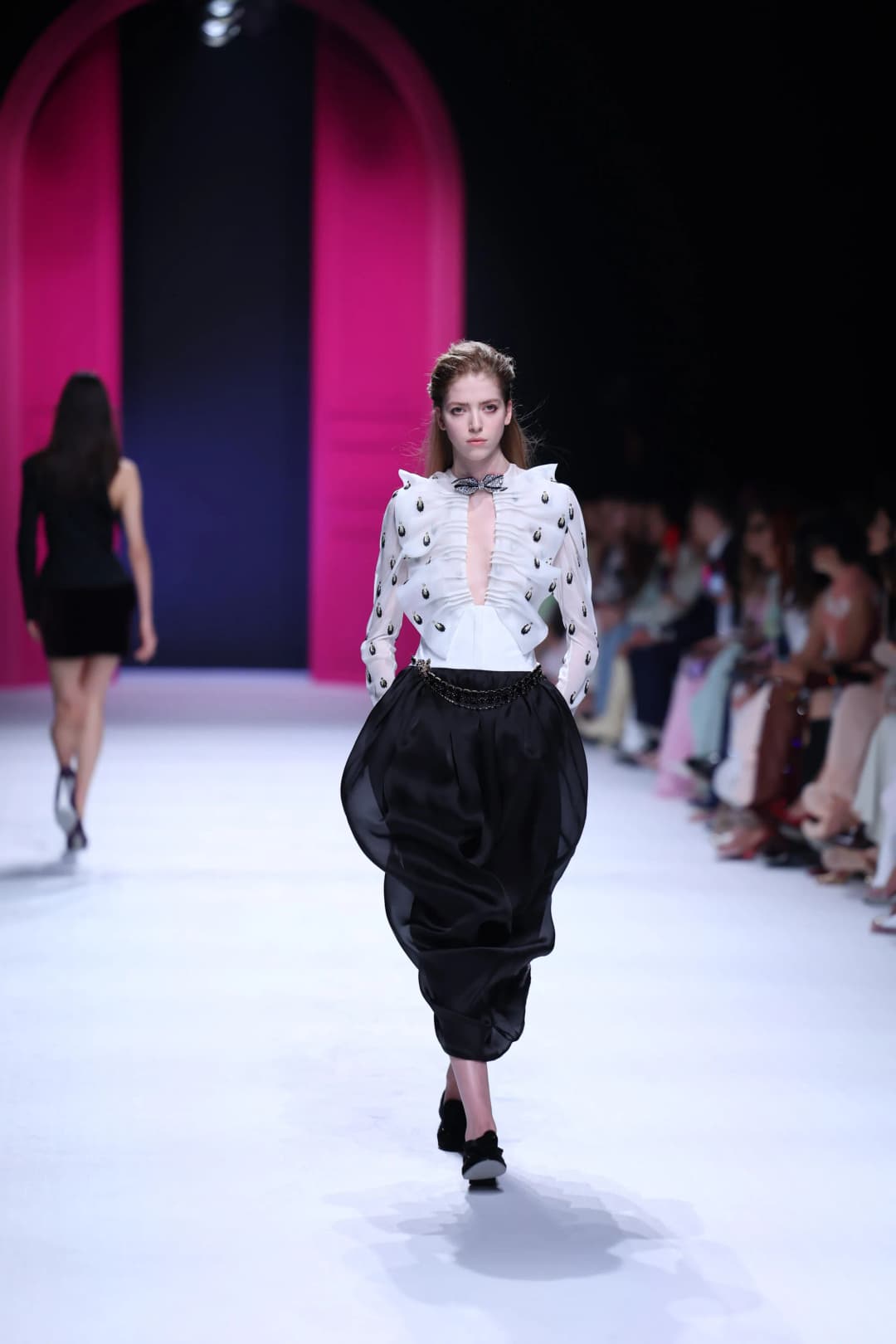 Genny FW26: elegance, structure, and identity at Milan Fashion Week