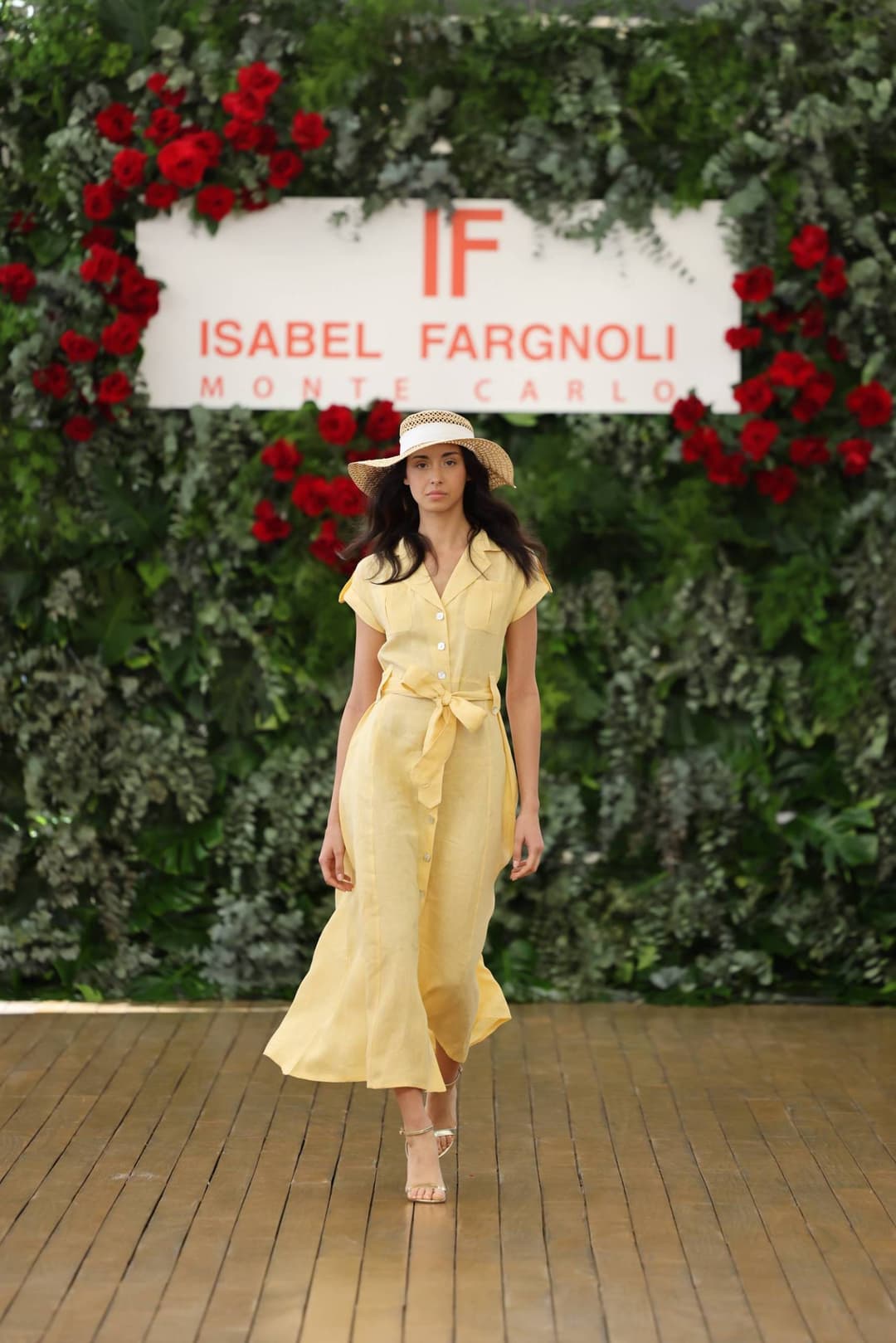 MCFW – Isabel Fargnoli: The Architecture of Glamour