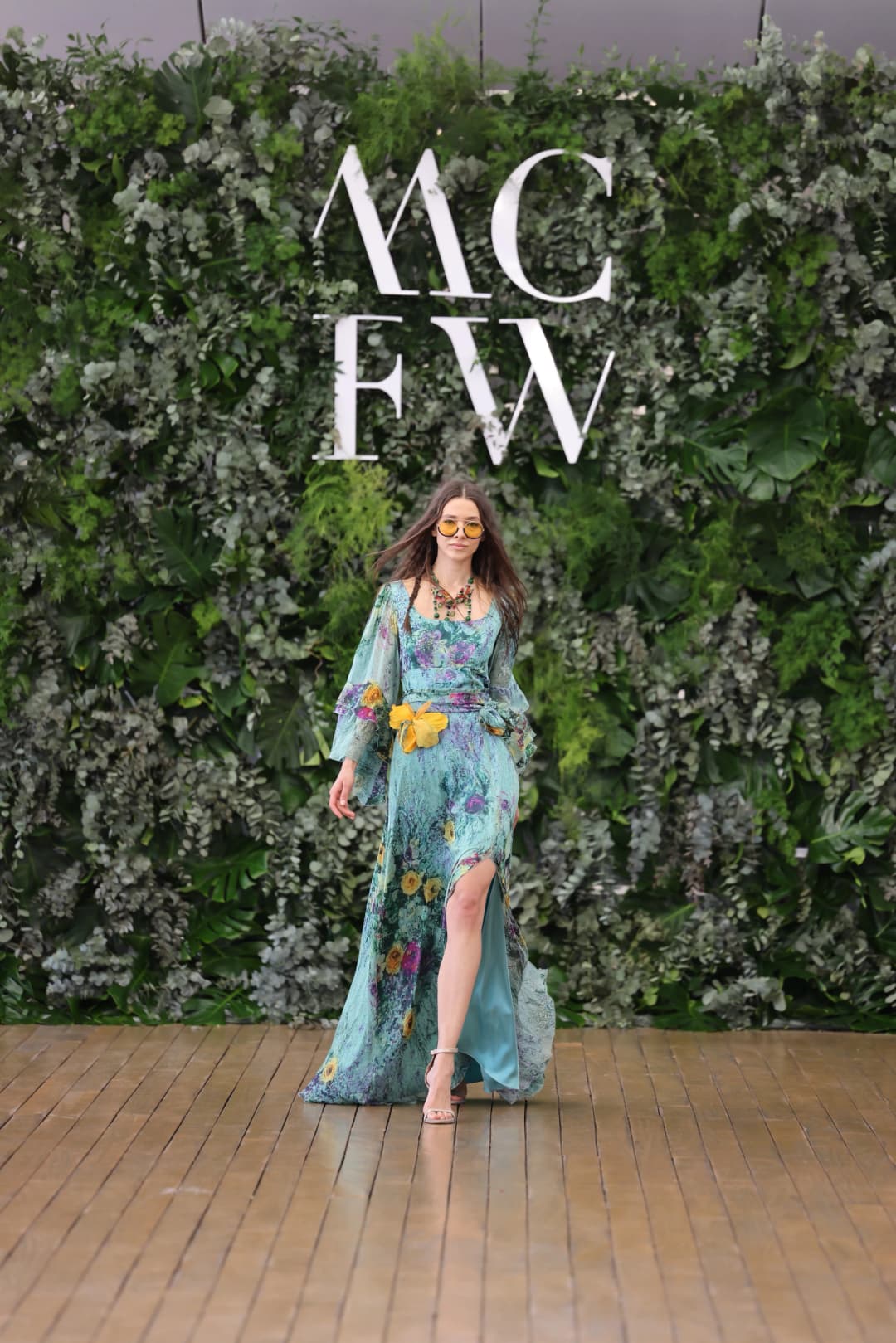 MCFW-Daphne Milano: The Triumph of New Boho-Chic at the Yacht Club